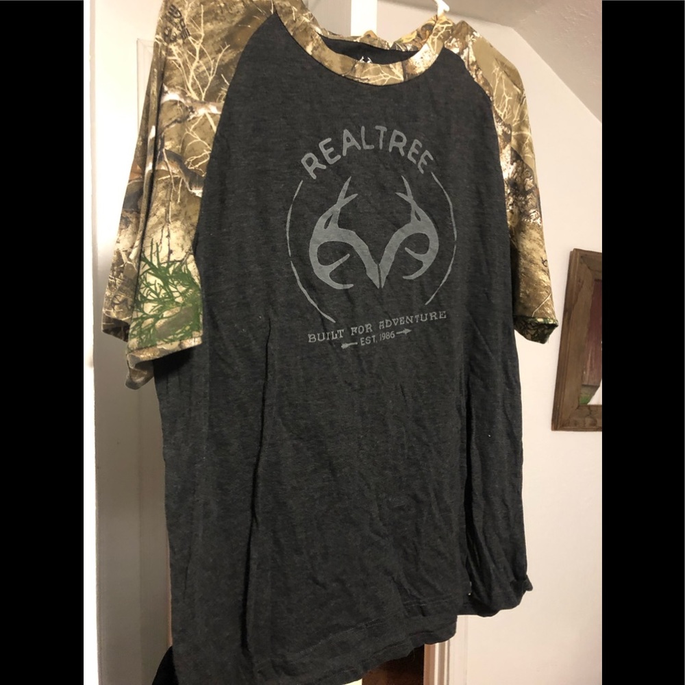 Realtree top